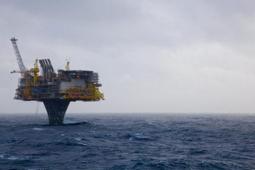 Shell, Exxon lại sắp bán tài sản Biển Bắc