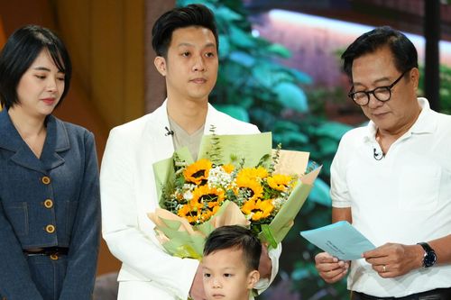 Cuộc hội ngộ bất ngờ của NSND Trọng Trinh và cháu nội trên sóng VTV