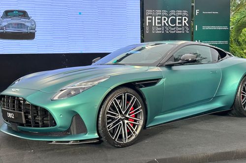 Aston Martin DB12 giá từ 19,5 tỷ, có lọt 'mắt xanh' của ông Đặng Lê Nguyên Vũ?