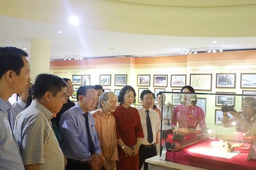 Lần đầu trưng bày Bảo vật quốc gia 'Ấn quan Tuần phủ Đô tướng quân'