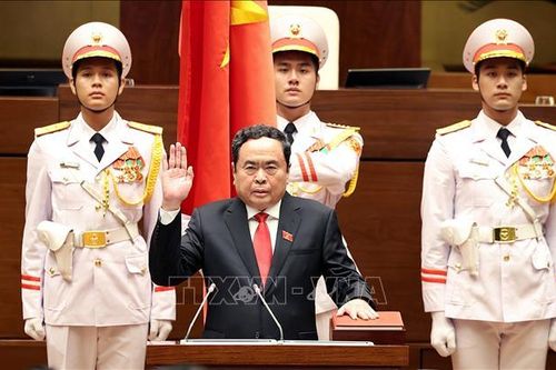 Tổng Thư ký AIPA chúc mừng Chủ tịch Quốc hội Trần Thanh Mẫn