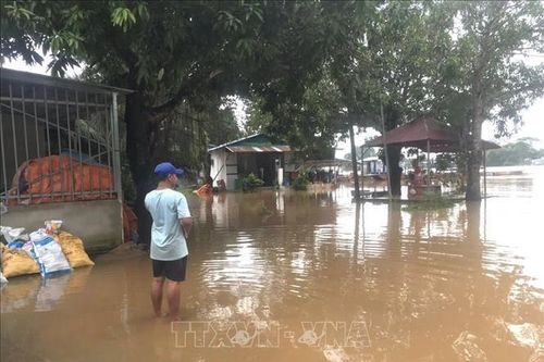 Nhiều tuyến phố tại Đồng Nai ngập nặng sau cơn mưa lớn