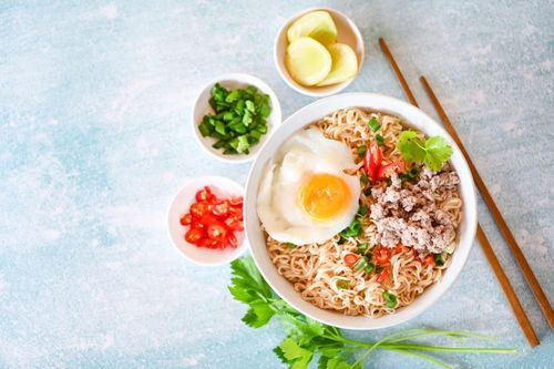 Mì ăn liền: Ngon miệng, tiện lợi và không gây nóng như nhiều người vẫn nghĩ!