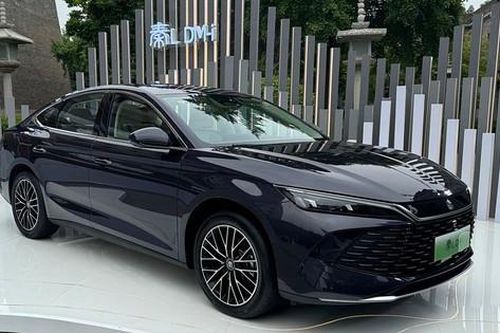 BYD ra mắt xe hybrid sạc ngoài có thể đi 2.100km
