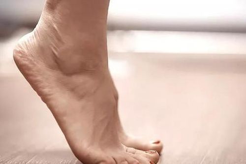 Nhón chân 15 phút mỗi ngày để nhận được nhiều lợi ích cho sức khỏe