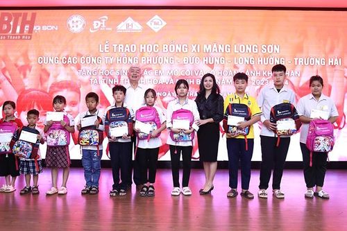 Chắp cánh ước mơ cho học sinh, sinh viên nghèo hiếu học