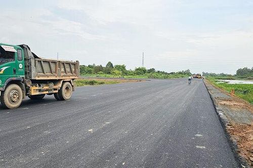 Cho phép lưu thông tạm qua tuyến tránh Long Xuyên để lên Châu Đốc