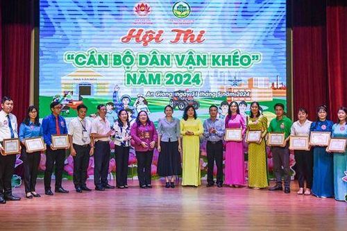 Hấp dẫn Hội thi 'Cán bộ dân vận khéo' năm 2024