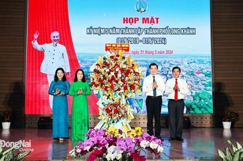 Tập trung nguồn lực, quyết tâm đưa Long Khánh trở thành đô thị loại II vào năm 2025