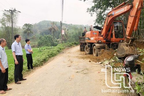 Rộng dài những tuyến đường mở từ lòng dân