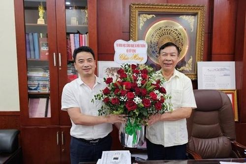 Vụ Khoa học công nghệ và môi trường chúc mừng Gốm Đất Việt dành giải Nhất Giải thưởng Sáng tạo Khoa học công nghệ Việt Nam