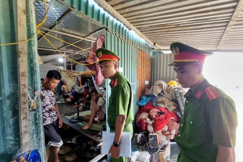 Phát hiện hơn 40 đối tượng dương tính với ma túy trong công trường xây dựng