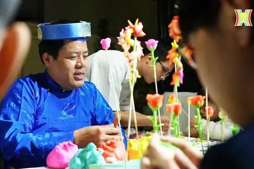 Nghệ nhân Hà Nội: Người truyền ký ức