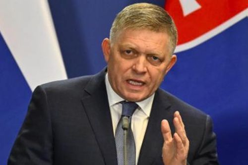 Thủ tướng Slovakia Fico bị ám sát bằng súng đã xuất viện