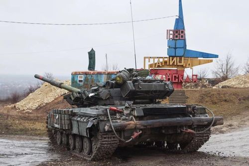 Video lính Ukraine bất ngờ lái xe tăng T-64BV đến cho quân đội Nga