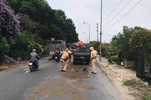 Đã tìm ra phương tiện gây vệt dầu loang kéo dài 3km trên đường gom Võ Nguyên Giáp