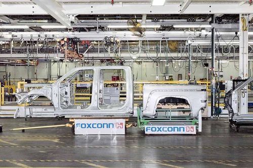 Foxconn chuyển hướng sang xe điện và AI