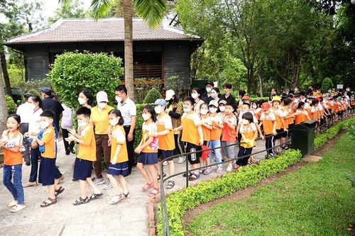 Giá trị đặc biệt từ những kỷ niệm về Bác Hồ với thiếu niên, nhi đồng