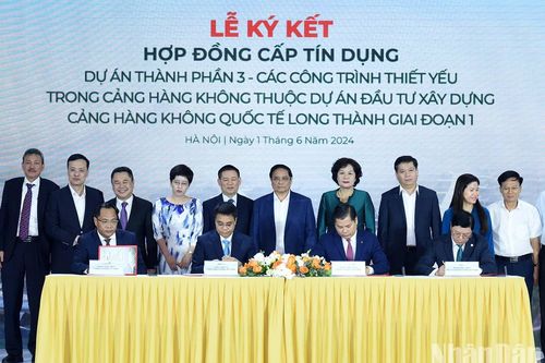 Thủ tướng Phạm Minh Chính dự lễ ký Hợp đồng cấp tín dụng Dự án thành phần 3 Cảng hàng không quốc tế Long Thành