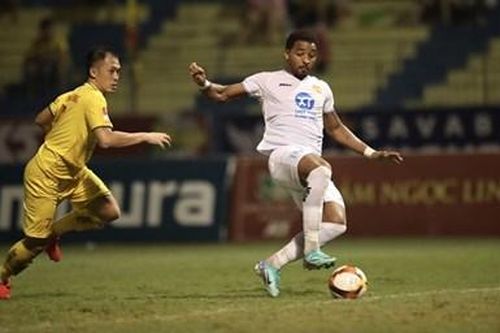 Rafaelson gánh cả đội bóng thành Nam