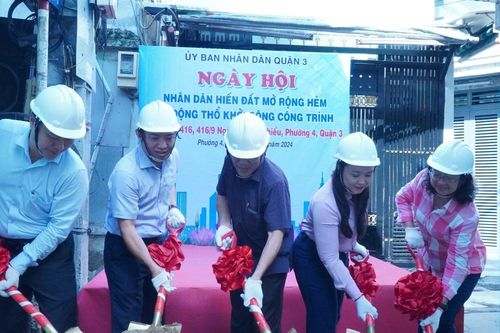 Người dân hiến đất, quận 3 khởi công nhiều dự án mở rộng hẻm