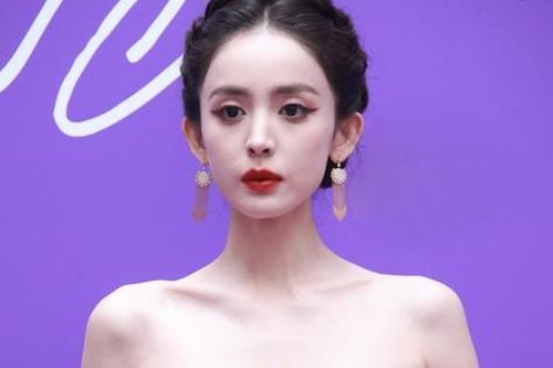 Dàn người đẹp gầy trơ xương