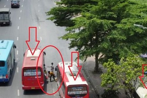 Tận thấy bến xe lậu dài nửa cây số trên đường phố Hà Nội
