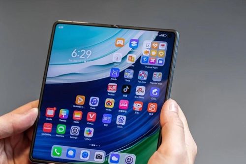 Samsung không còn 'độc tôn' trong phân khúc smartphone nắp gập