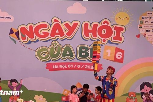 Chương trình Ngày hội của bé tặng quà cho hơn 2.000 bệnh nhân nhi