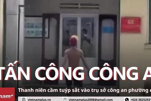Thanh niên 'hổ báo' cầm tuýp sắt xông vào trụ sở công an đập phá khi say rượu