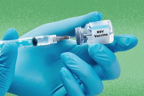Mỹ: Phê duyệt vaccine ngừa RSV của Moderna cho người cao tuổi