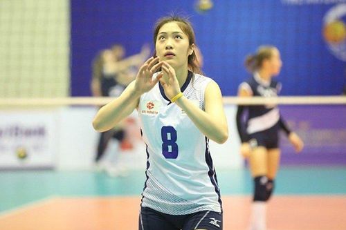 'Thánh nữ bóng chuyền' Việt Hương khoe tin vui 'nặng vai', niềm vui nhân đôi sau khi lấy chồng