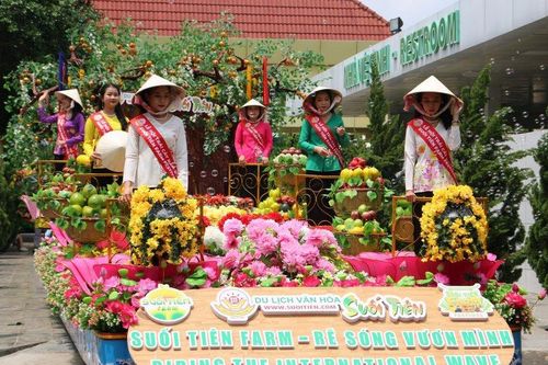 Tp.HCM: Sôi động Lễ hội trái cây Nam bộ lần thứ 20