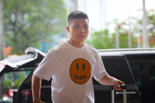 Quang Hải mặt lạnh tanh khó hiểu, Đặng Văn Lâm diện đồ cực bảnh trong ngày hội quân của đội tuyển Việt Nam