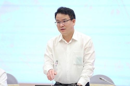 Thứ trưởng Trần Quốc Phương: Doanh nghiệp có xu hướng thận trọng trong đầu tư sản xuất
