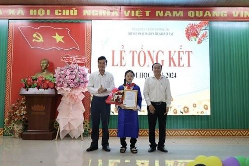 Đắk Lắk trao giải cuộc thi 'Học sinh với kiến thức sử dụng điện an toàn - tiết kiệm và hiệu quả'