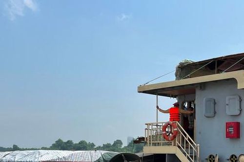 Tuần tra bảo đảm an toàn giao thông trên sông