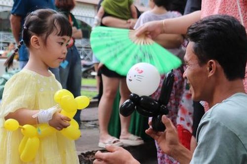 Bệnh viện ở TPHCM tổ chức nhiều chương trình Tết thiếu nhi ý nghĩa