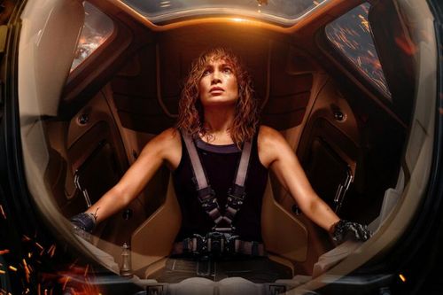Phim về AI 'Atlas' của Jennifer Lopez gây sốt Netflix toàn cầu