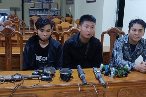Ngăn chặn tình trạng sử dụng kích điện đánh bắt thủy sản trên sông, suối trái phép ở Nghệ An
