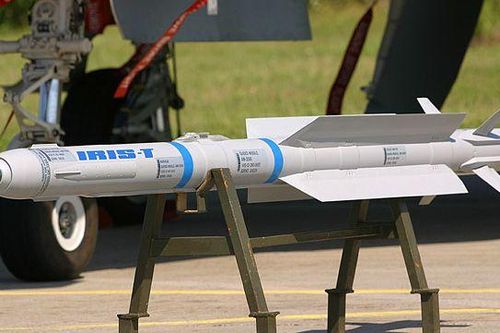 Biết gì về tên lửa AIM-2000 của Đức?
