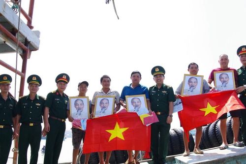 Phát động 'Chiến dịch Thanh niên tình nguyện Hè' và Ngày hội 'Nghĩa tình biên giới, biển đảo' năm 2024