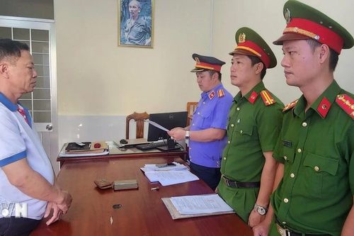 Kiên Giang: Tạm giam cán bộ địa chính và nguyên Chủ tịch UBND xã ở Phú Quốc