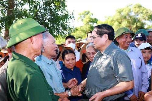 Thủ tướng Phạm Minh Chính thăm nhân dân huyện Lệ Thủy, Quảng Bình