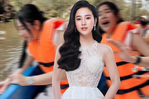 Ngẫu hứng khoe giọng khi đi đò, giọng hát 'ngọc nữ bolero' Tố My ra sao?