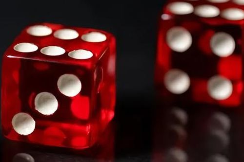 Tham gia cá cược trên mạng, người phụ nữ mất trắng 14,7 tỷ đồng