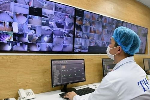 Vì sao phải 'chuyển đổi kép'?