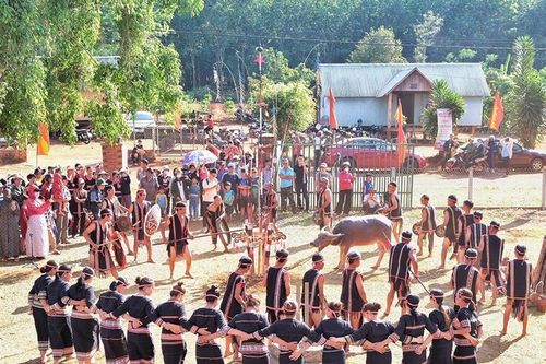 Phục dựng lễ hội: Đòn bẩy phát triển du lịch cộng đồng