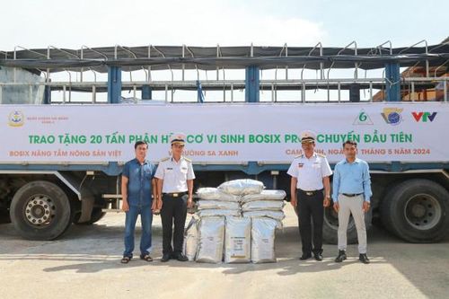 Vùng 4 Hải Quân tiếp nhận hỗ trợ cho chương trình 'Xanh hóa Trường Sa'