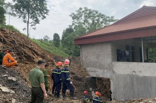 Thấp thỏm nỗi lo sạt lở mùa mưa bão